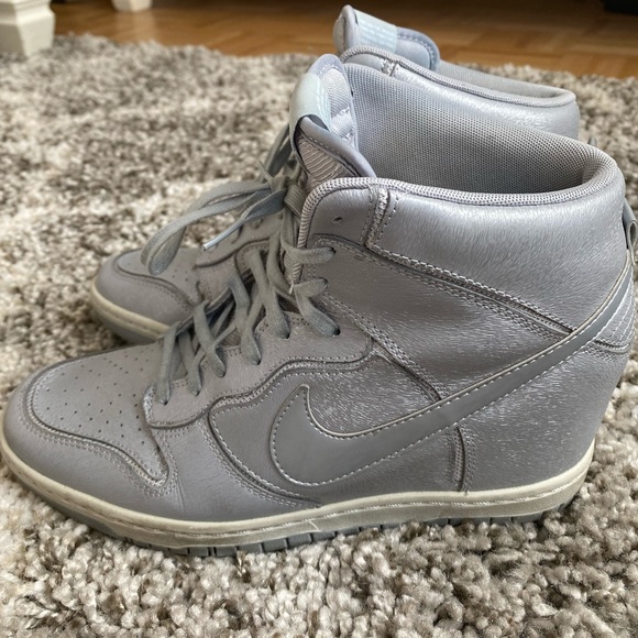 nike wedge sneakers size 9